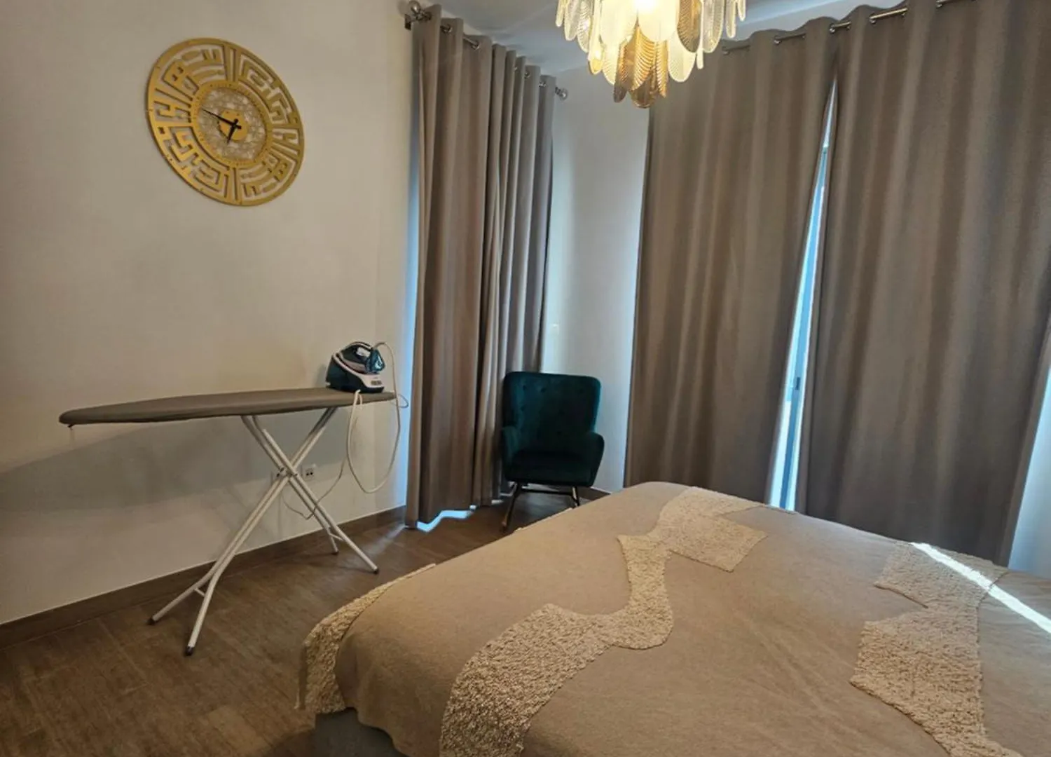 שארג'ה Apartments 100 M2 איחוד האמירויות הערביות