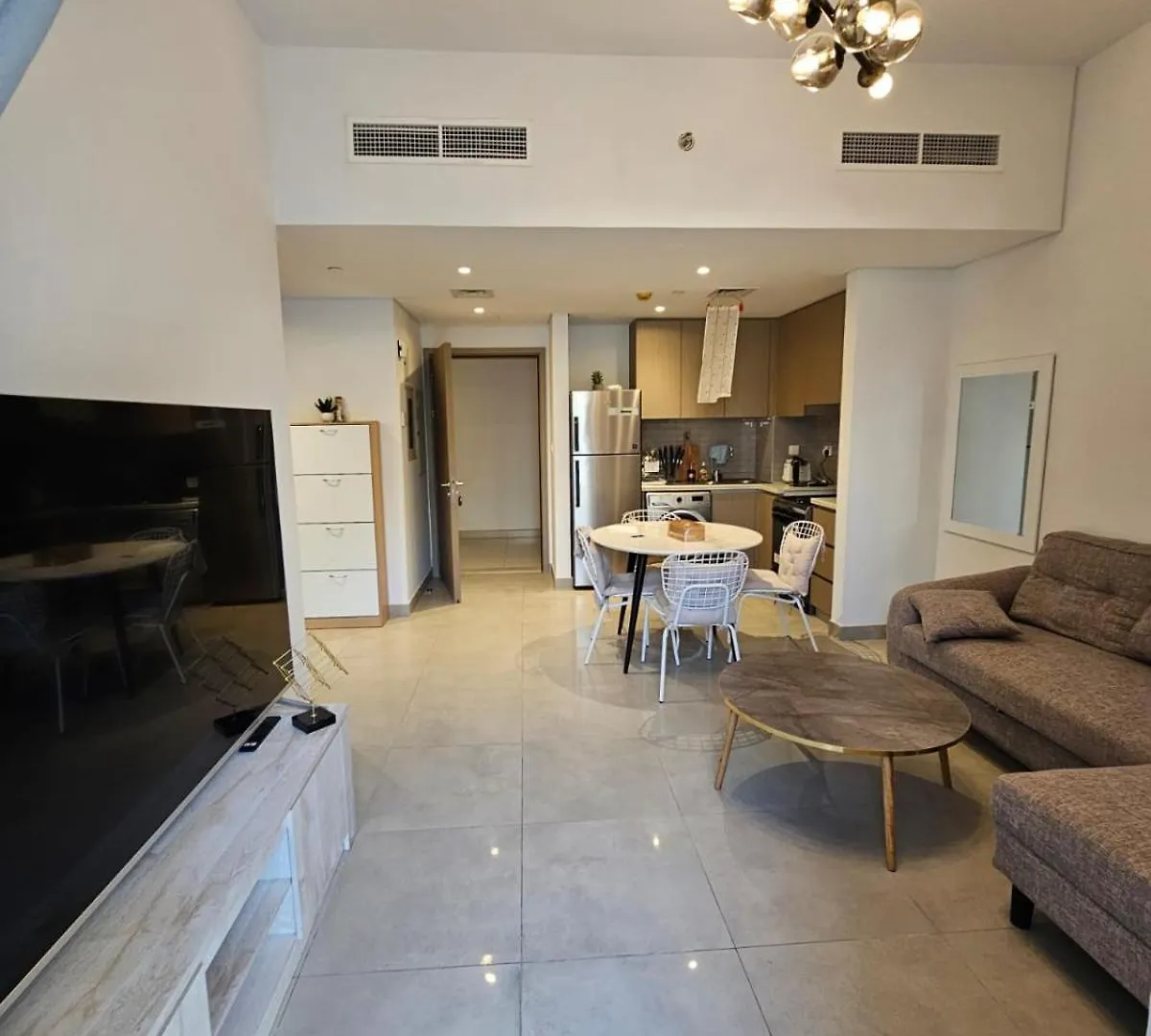 Apartments 100 M2 Sharjah