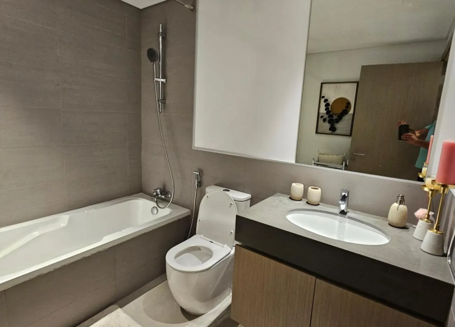 Apartments 100 M2 Sharjah