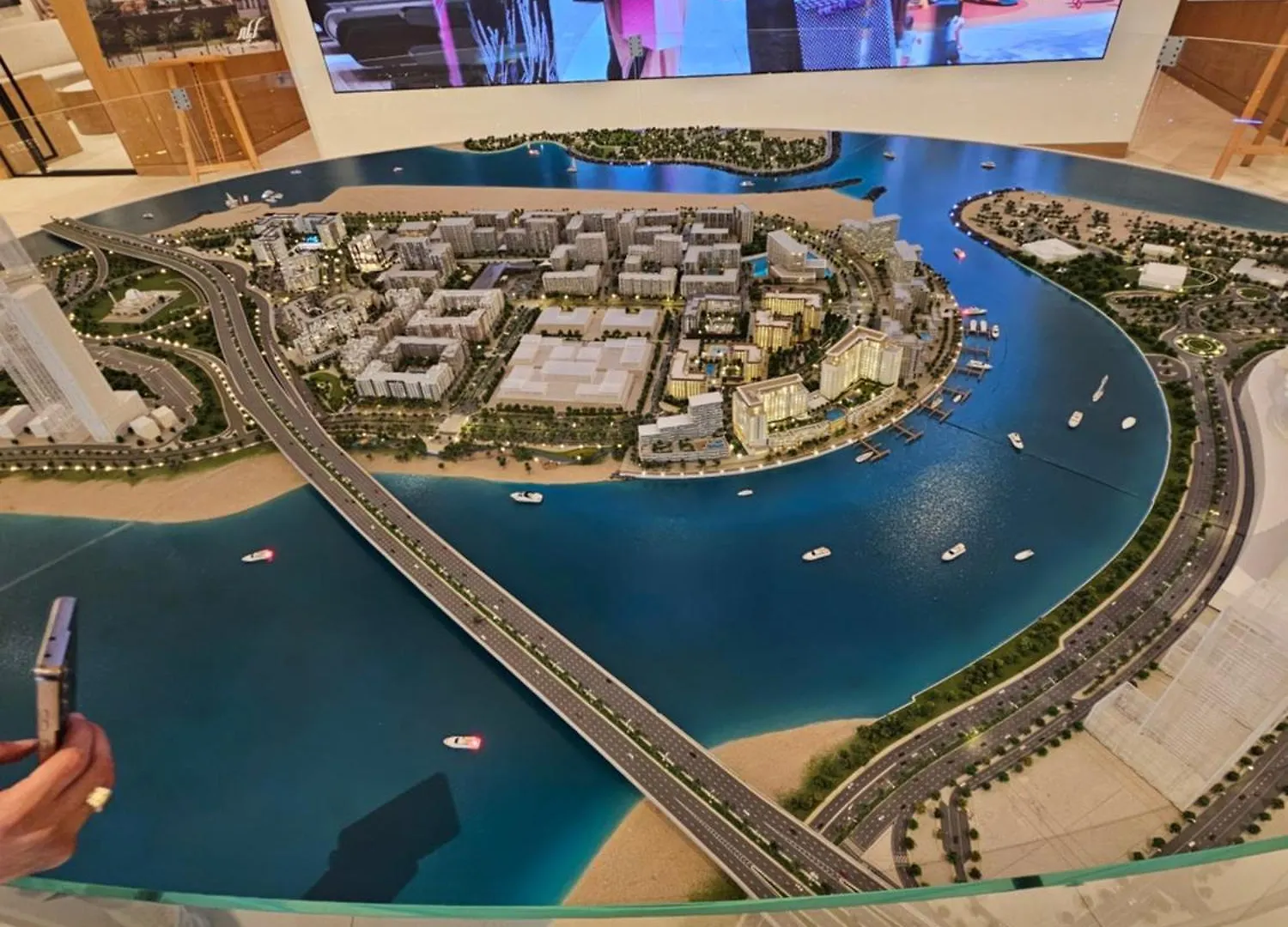Apartments 100 M2 Sharjah