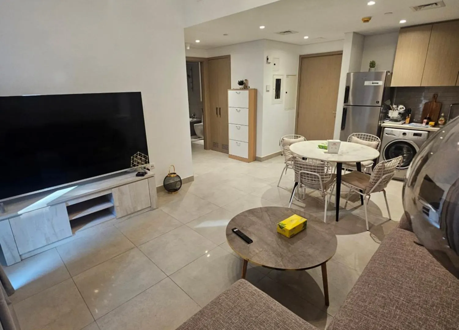Apartments 100 M2 Sharjah 0*,
